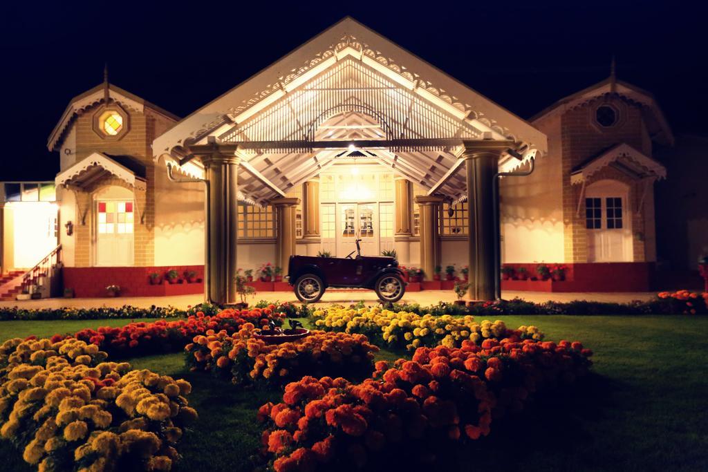 The Grange Hotel Udagamandalam Exterior photo